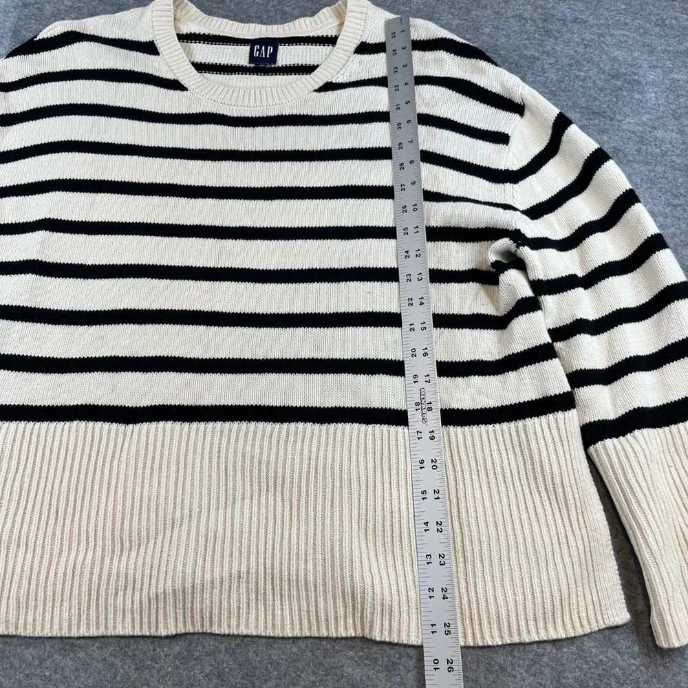 Gap Women Striped Crewneck Sweater Cream Black Coastal Preppy Medium Cotton Knit